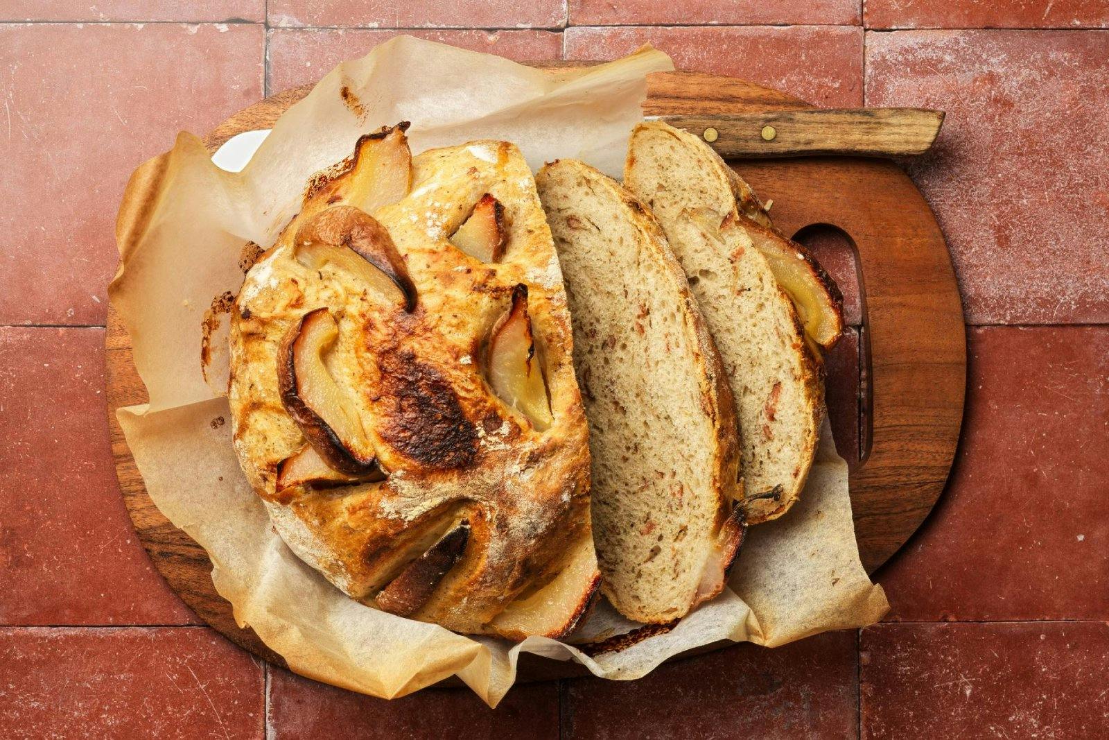 Pain au lard avec poires