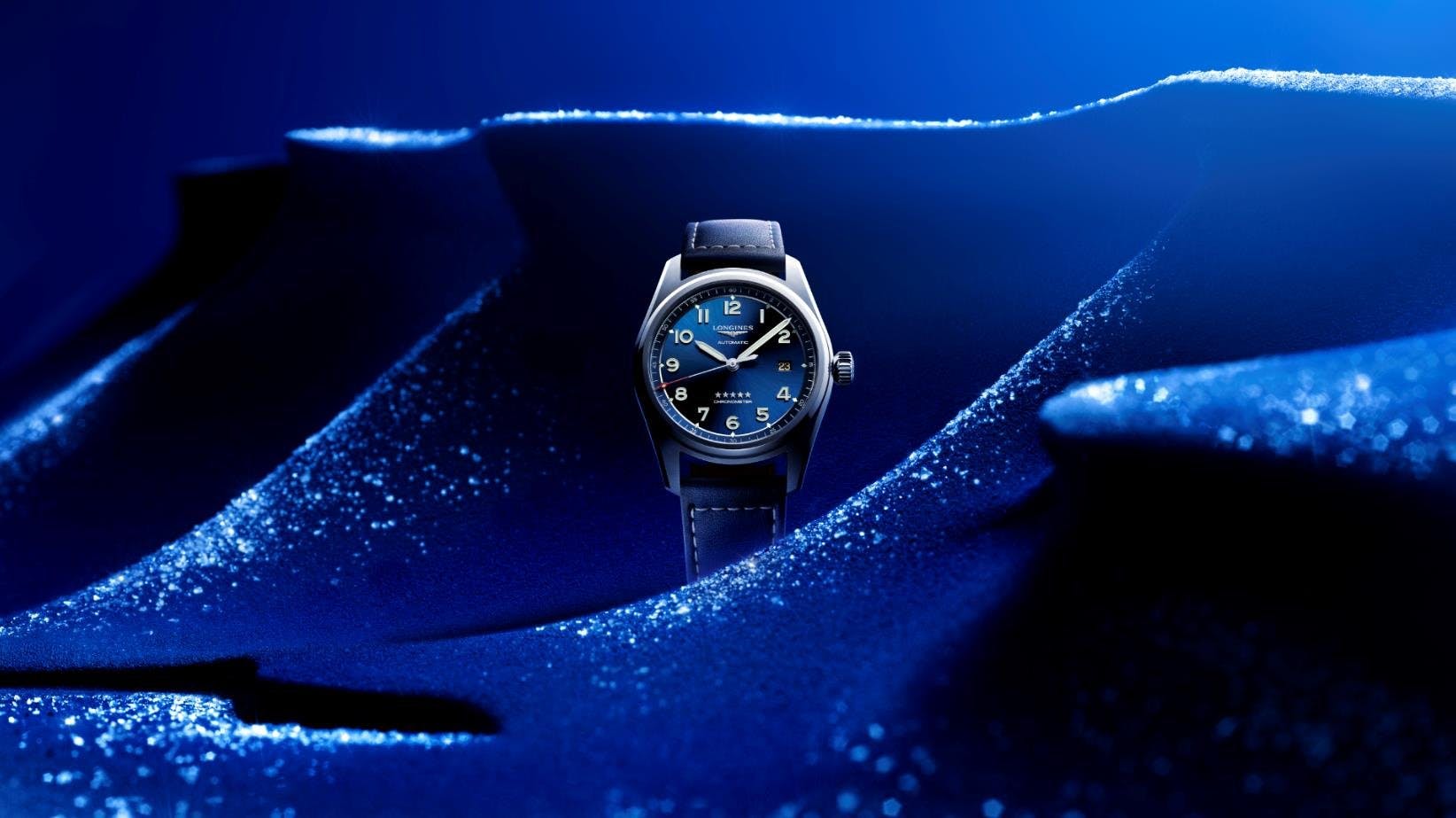 Longines Spirit – L3.810.4.93.0 : 40.00 mm, automatique, cadran bleu soleillé, chiffres arabes appliques, Super-LumiNova®, heures, minutes, secondes,...