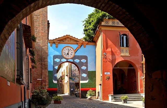 Le village médiéval de Dozza est un joyau de l'architecture de la région.