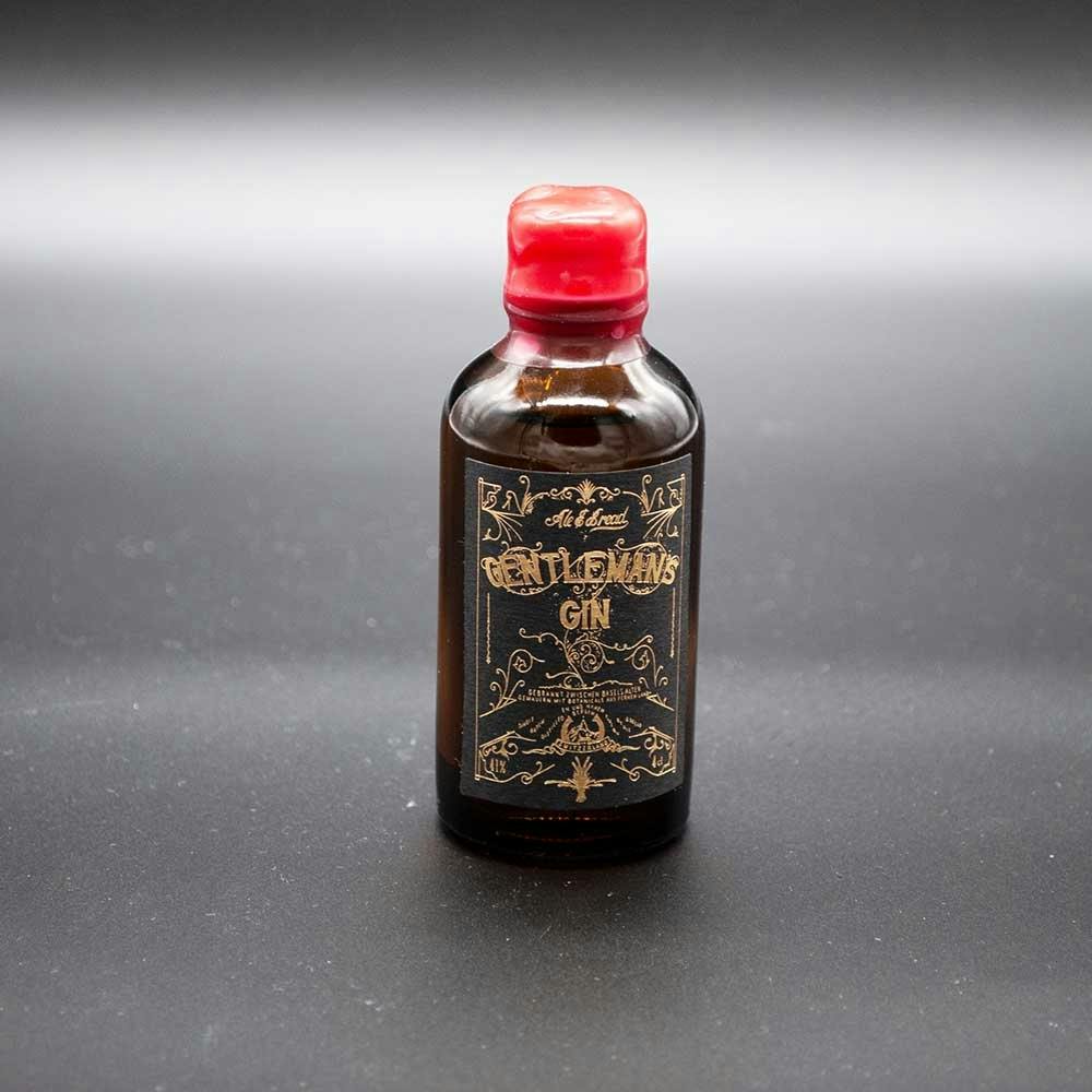 Der Gentleman’s Gin aus Basel gewann an der World Gin Awards 2020 Gold.