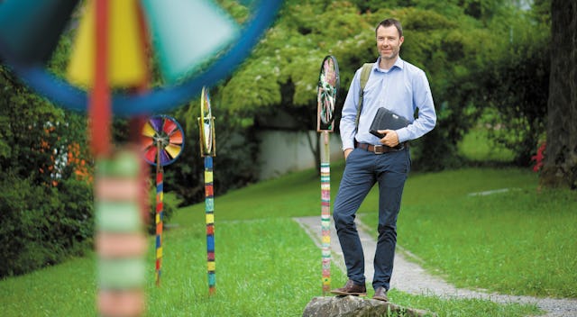 Führungskräfte ohne Lehrerdiplom finden mit dem CAS FESL den perfekten Quereinstieg ins Bildungswesen Führungskräfte ohne Lehrerdiplom finden mit dem CAS FESL den perfekten Quereinstieg ins Bildungswesen