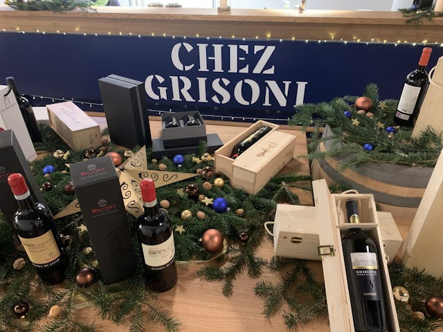 Bei einem Einkauf ab 100 Franken sparen Sie bis Weihnachten online sowie im Shop 20 Franken.