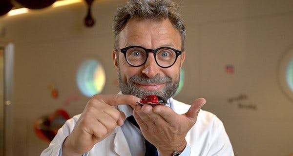 Mit der Glücksforscherbox von Maestrani können Kinder auf Entdeckungstour gehen.