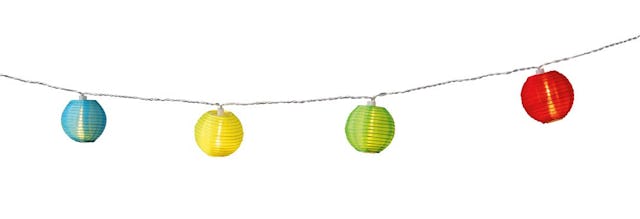 Cachez-moi ça!
Guirlande à lampions LED, 
29 fr. 95, chez Coop brico+loisirs.