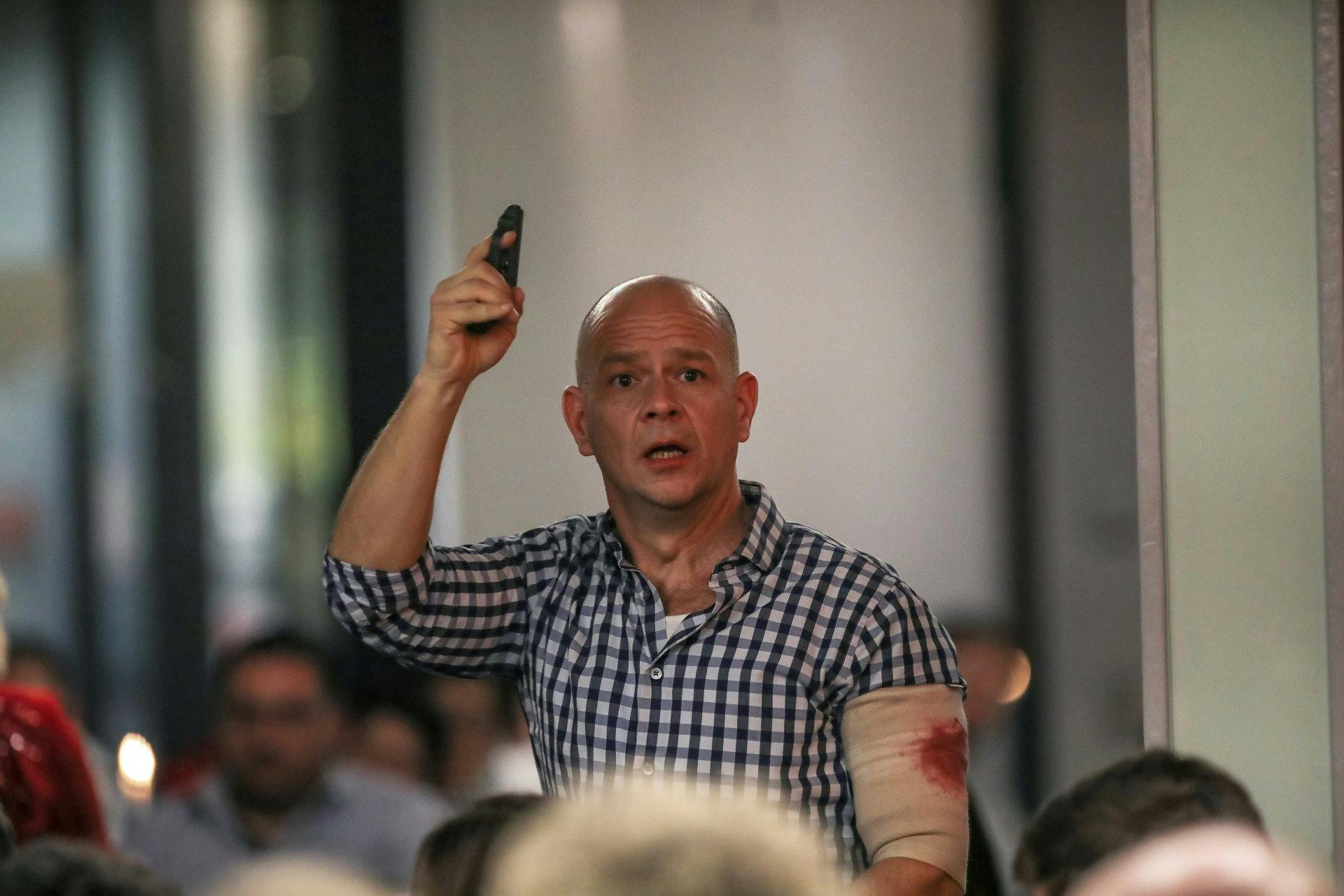 Und der beste Gast-Detektiv gewinnt am Schluss des Abends sogar eine gute Flasche Wein.