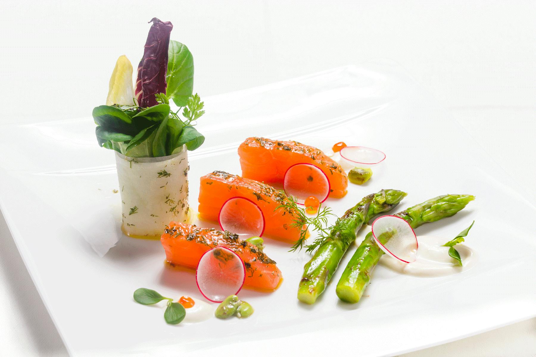 Zwischen spannenden Krimi-Szenen wird den Gästen nämlich ein köstliches Dinner serviert.