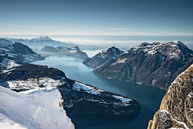 Mit dem Tell-Pass Winterwanderungen geniessen und Sonne tanken. Mit dem Tell-Pass Winterwanderungen geniessen und Sonne tanken.