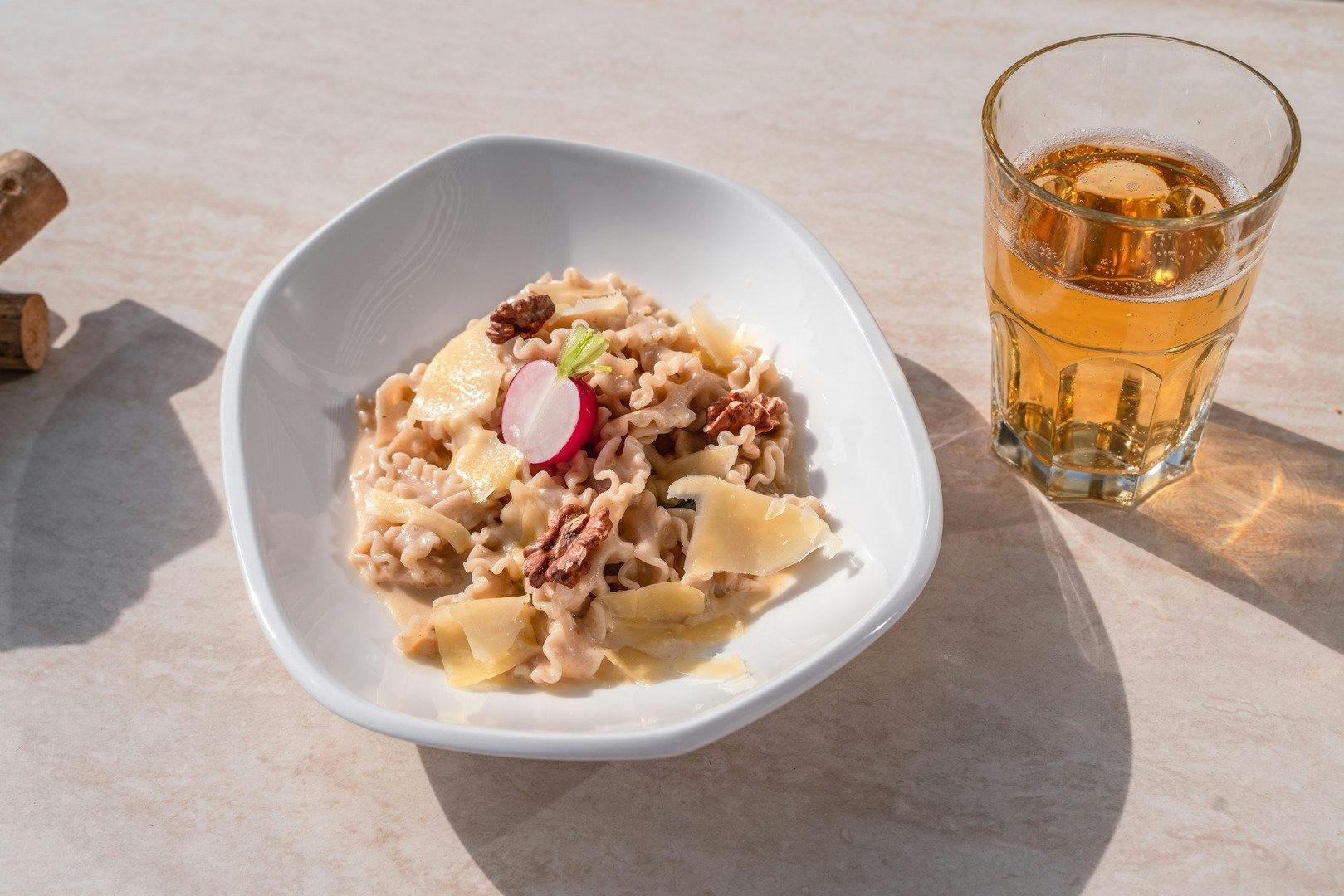 Für Verpflegung ist gesorgt: Die Vorspeise im Berggasthaus Salwideli wechselt saisonal.