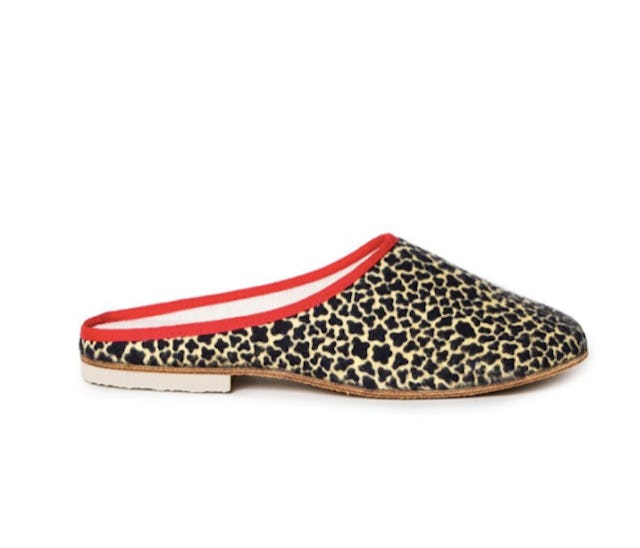 Für die grossen Kinder gibt es neben dem Slipper auch den seit Jahren beliebten Klassiker als «Schlupffinken».