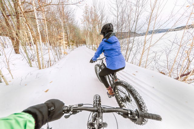 Für sie gibt es nichts Schöneres, als sich den frischen Wind um die Nase wehen zu lassen. Deshalb verbringen sie auch im Winter jede freie Minute an der frischen Luft: die