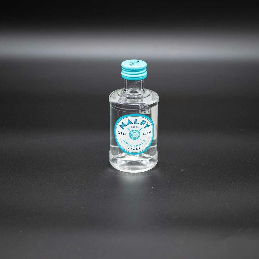 Wacholder, Süssholz und ein Hauch von Zitrusfrüchten sind typisch für den Malfy Original aus Italien.