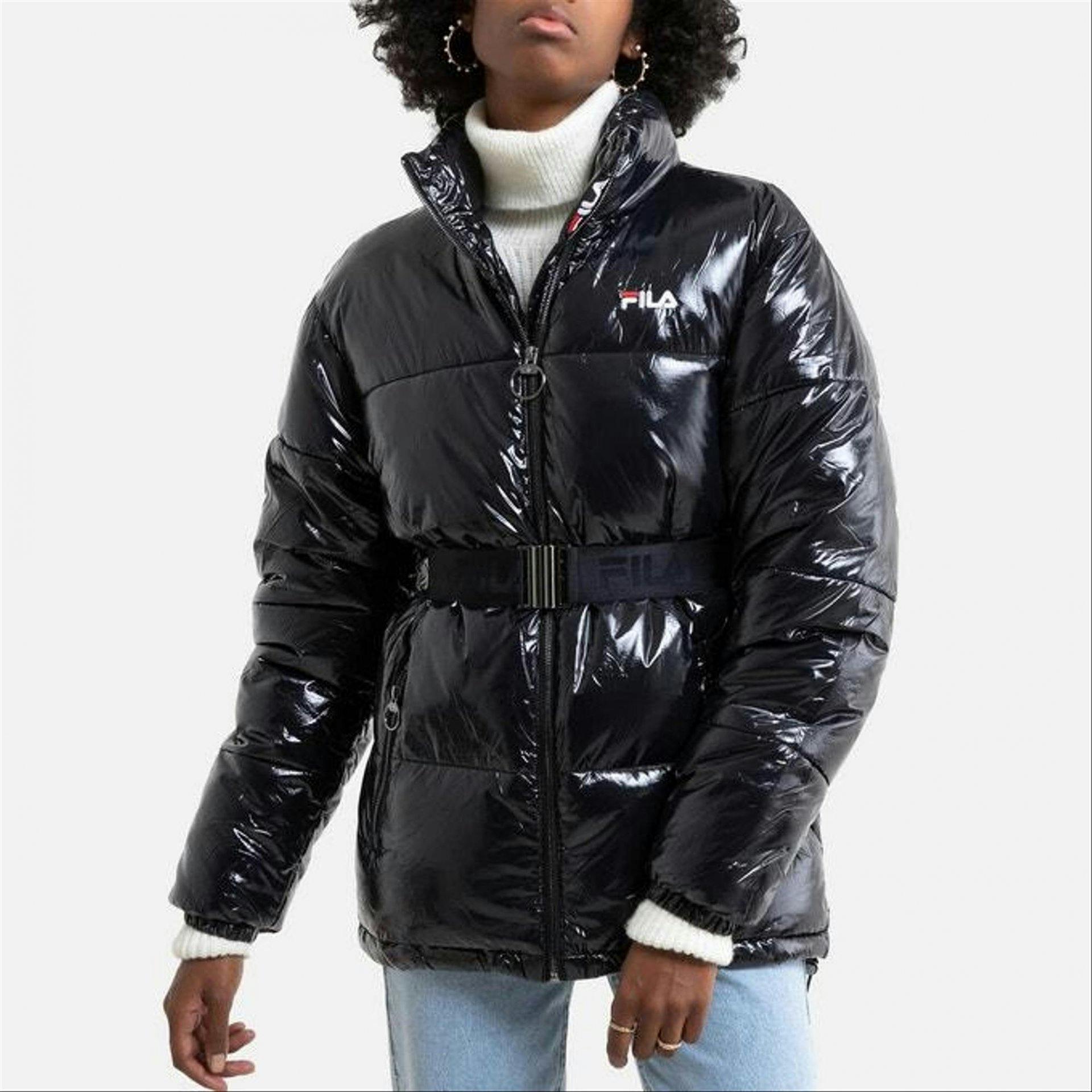 Doudoune noire avec ceinture Fila, 175 fr.