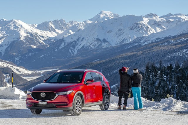Severin et Laura ont admiré la vue du Val Müstair. Severin et Laura ont admiré la vue du Val Müstair.