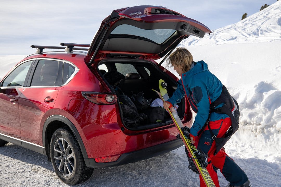 Der Mazda CX-5 ist mit seinem geräumigen Platzangebot der perfekte Begleiter für Outdoor-Fun.
