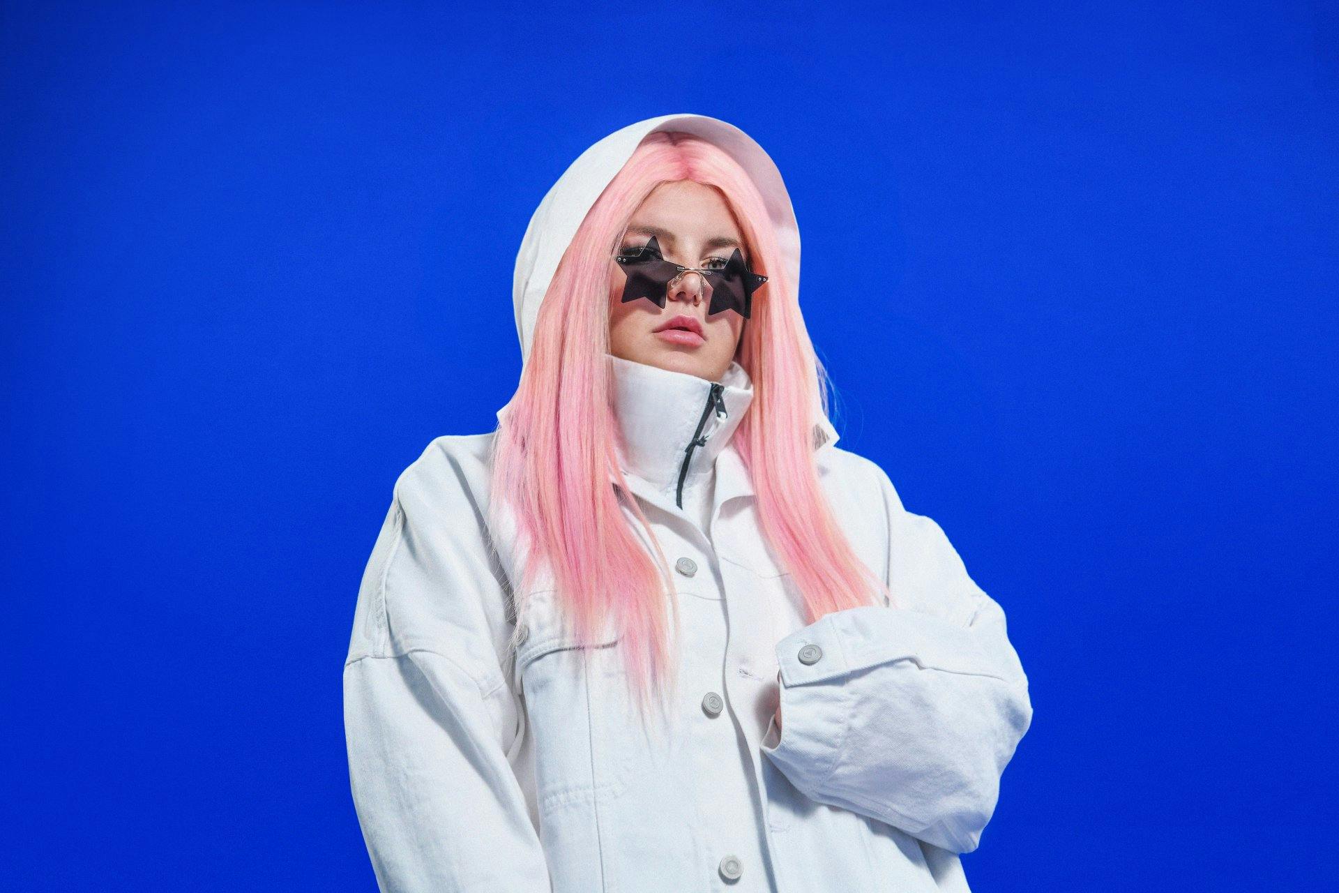 Die australischen Singer-Songwriterin gelang der internationale Durchbruch 2019: Tones and I  mit dem Song «Dance Monkey».