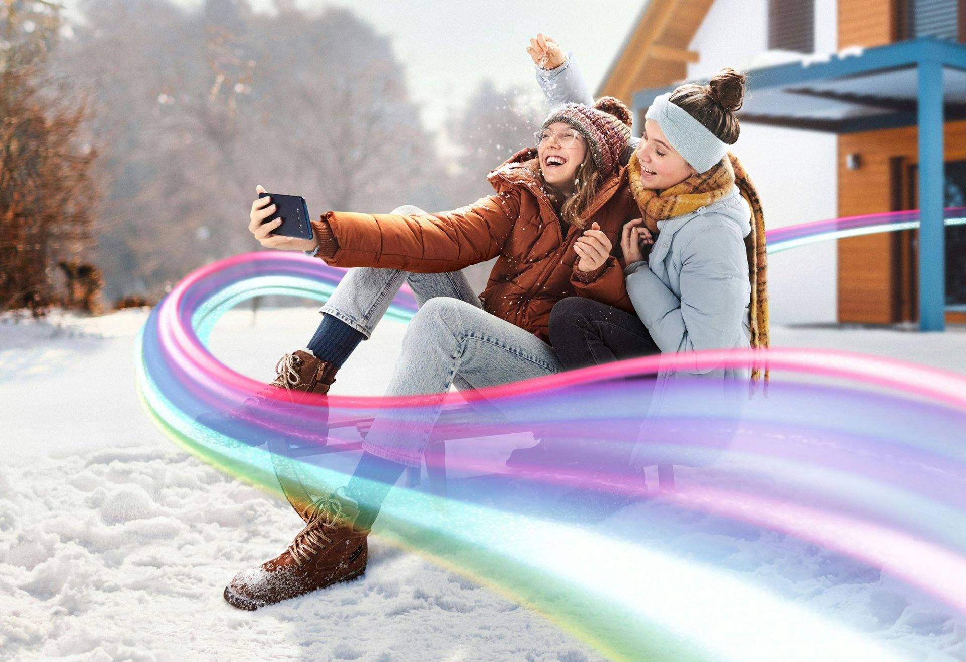 C'est égal que tu habites en ville ou à la campagne,  que tu sois à côté du modem ou devant la maison en train de profiter des derniers flocons.