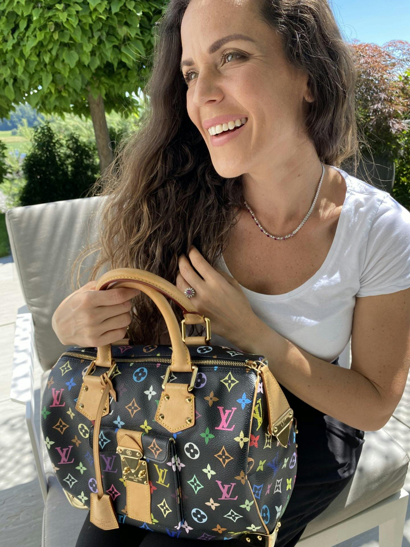 LOUIS VUITTON in allen Farben und Formen, günstig und Second Hand auf Kaleaz erhältlich.