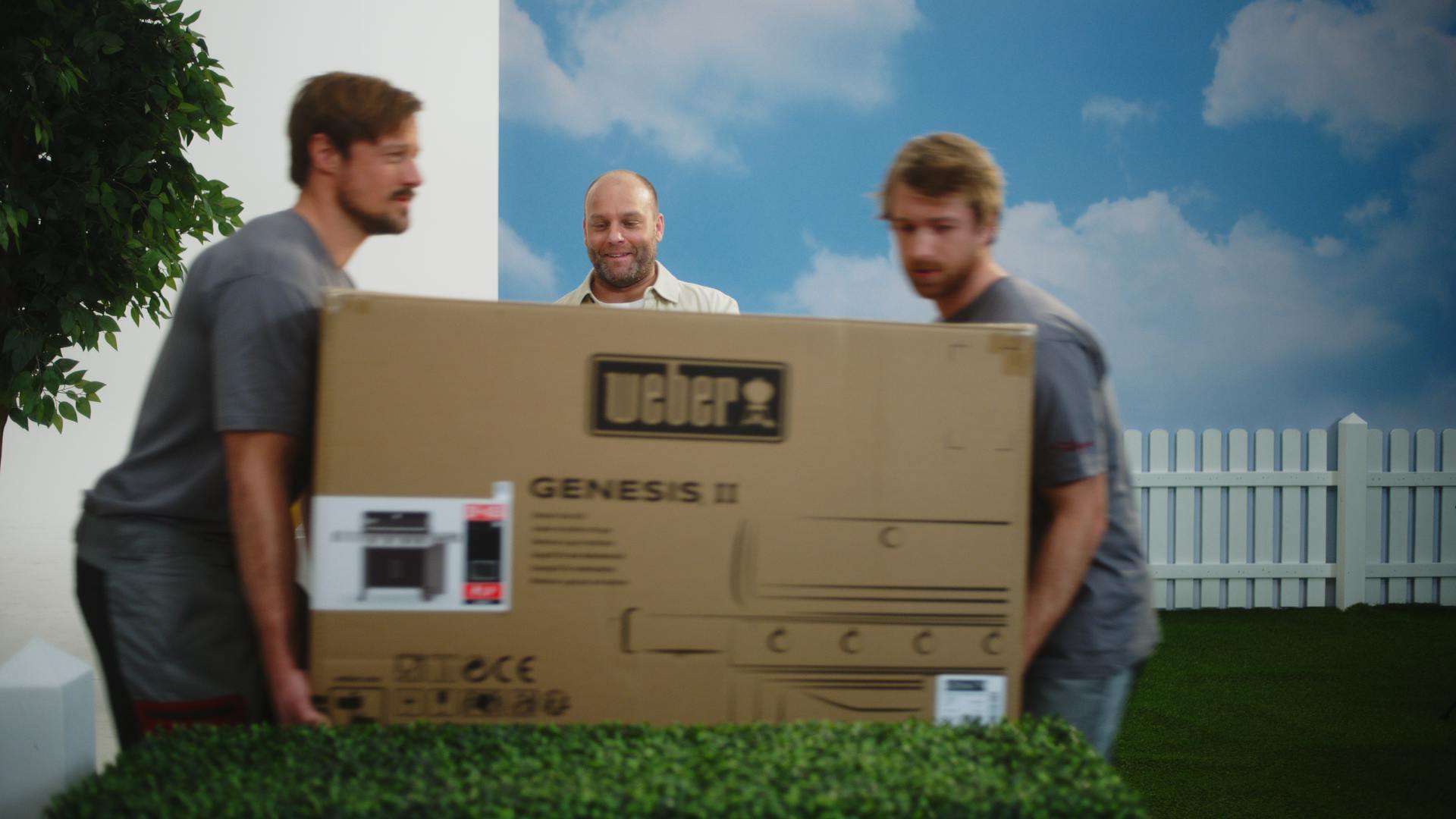 Die Spediteure liefern dir deinen Grill zum gewünschten Zeitpunkt genau dahin, wo du ihn haben willst.