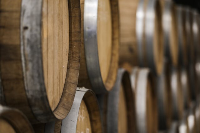 Bei langer Reifung im Holzfass oder in der Flasche können tertiäre Aromen entstehen.