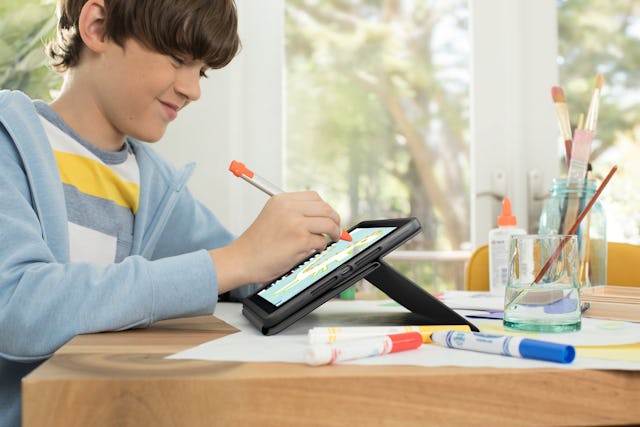 Logitech Crayon und Rugged Folio