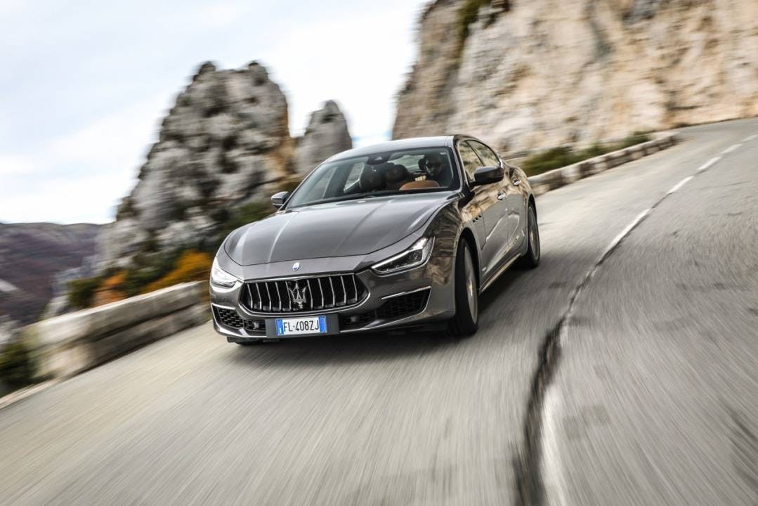 Erlebe am MASERATI-Stand in Zusammenarbeit mit der Aumatt Garage in Rheinach, wie verschiedenste italienische Manufakturen die Zukunft des Innenraums...