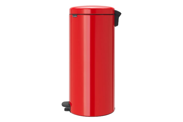 … und tschüss!
 Treteimer newIcon
Passion Red, 30 l,  89.95 Franken,