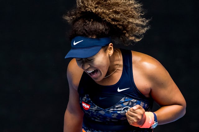 Markenbotschafterin Naomi Osaka trägt das TAG Heuer Modell Aquaracer.