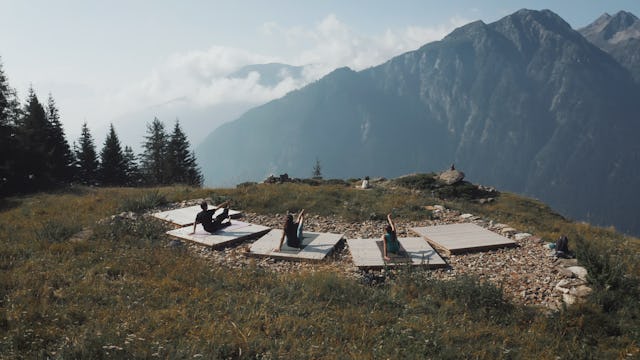Yoga mit Aussicht – am besten in Graubünden.