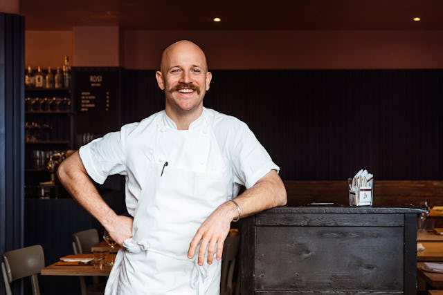 Markus Stöckle hat 16 Gault-Millau-Punkte und ist seit vier Jahren Inhaber und Chefkoch des Zürcher Restaurants Rosi. Im «Fooby»-Podcast erklärt der Allgäuer, wie Tradition und Offenheit zusammengehen – und sein Käse-Spätzle-Rezept.