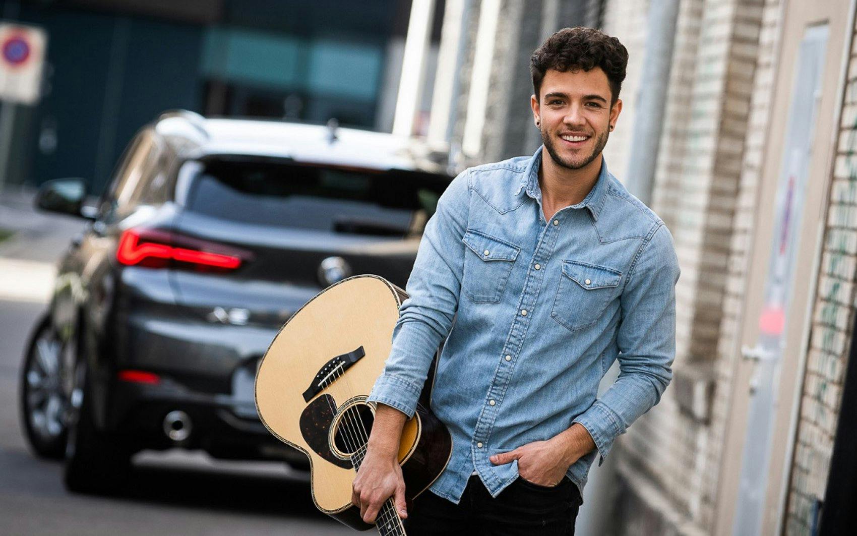 Für gute Unterhaltung ist gesorgt: Sänger und Songwriter Luca Hänni.