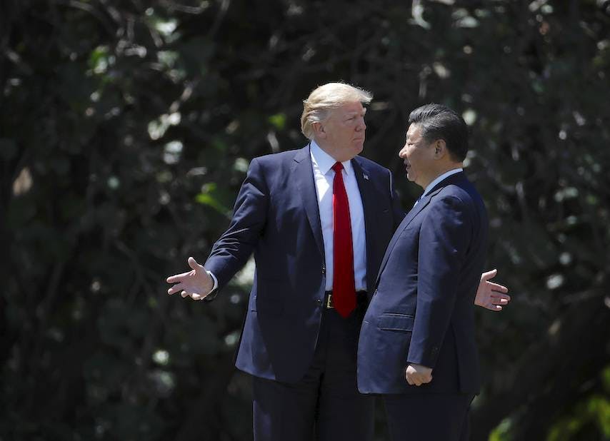 Die USA haben hohe Schulden, und der Handelskrieg mit China ist noch nicht vorbei. Beides spricht nicht für bald steigende Zinsen.