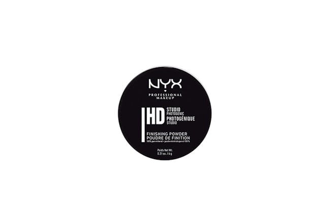 Nez poudré: Poudre de finition NYX Professional Make-up, 13 fr. 90, Import Parfumerie.