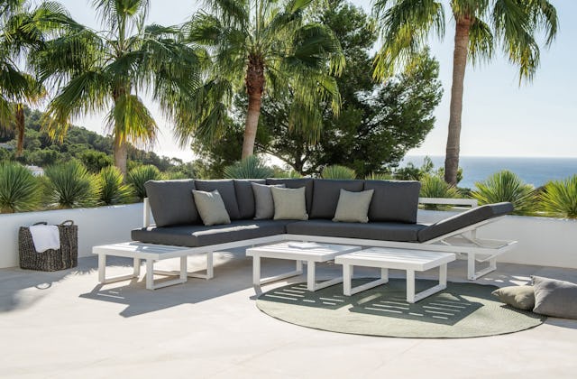 Verwandeln jede Terrasse in eine Oase: Deckchairs und Liegen.