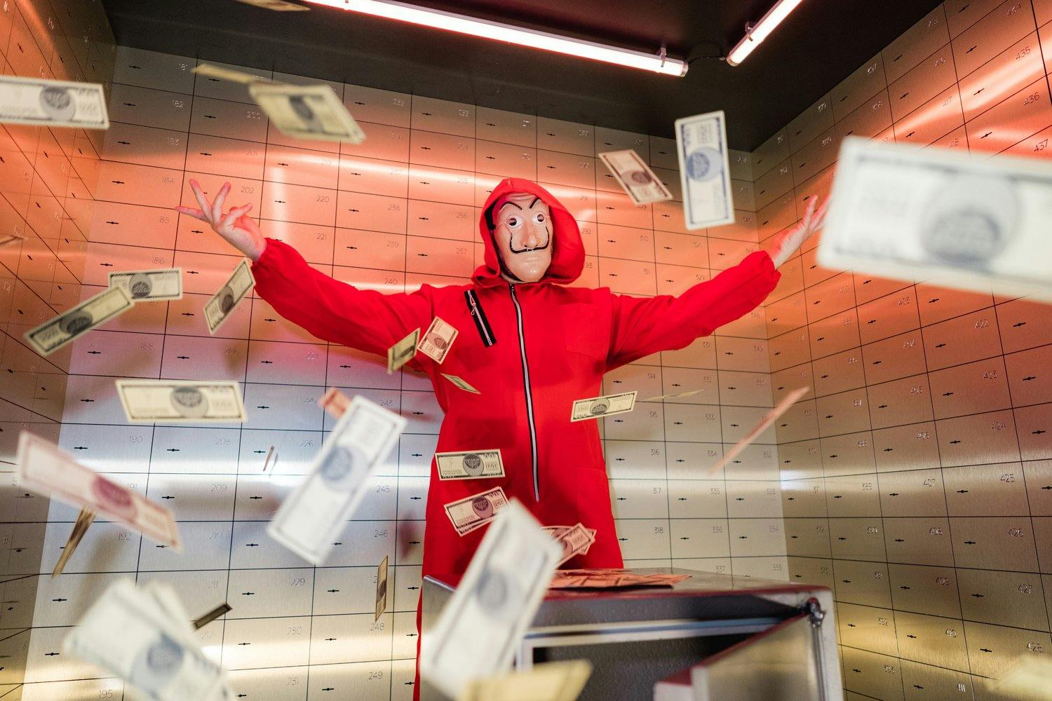 Que tu te prennes pour un gangster en train de piller la chambre forte d’une banque...