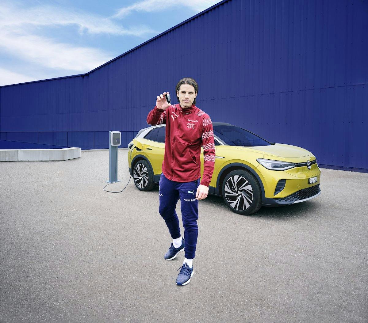 Yann Sommer a hâte de partir en voyage dans l'ID.4 de VW.