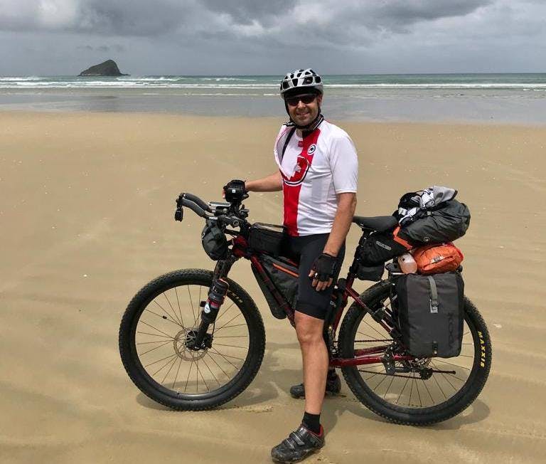 Es geht über Stock und Stein und auch Sand.