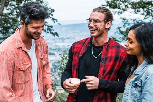 Bestelle dein EPOK-MINI-Starterset oder teste einen intensiveren EPOK-Geschmack deiner Wahl.