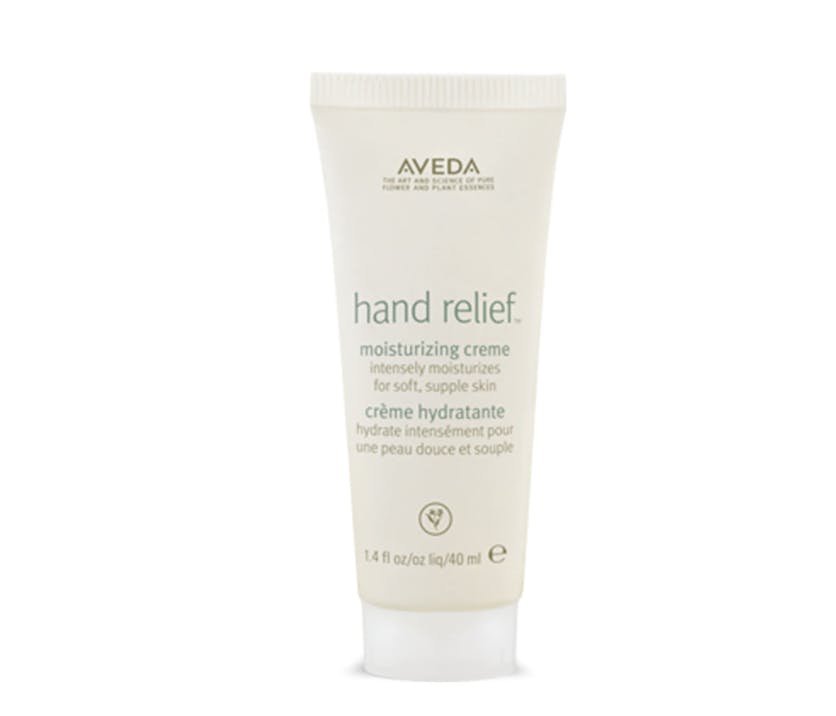 Aveda réduit continuellement le poids de tous ses produits pour protéger l’environnement: crème pour les mains de la marque Aveda, 12 CHF. 