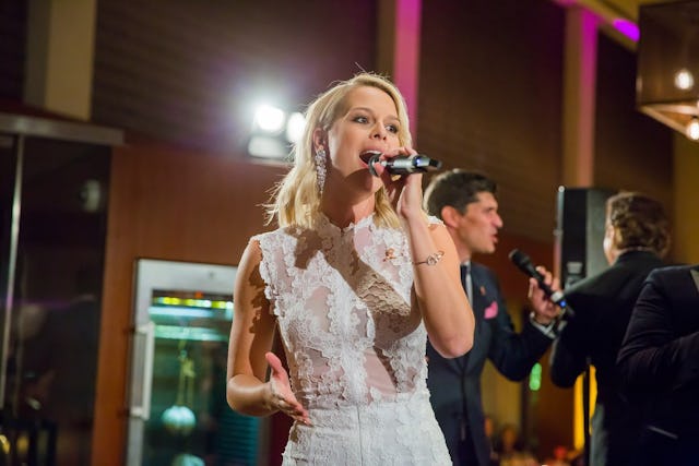 Seit ihrem Einstieg ins Showbusiness feiert Linda Fäh als Schlagersängerin grosse Erfolge und hat bereits vier Alben und die neue Single «Ringe anprobiern» veröffentlicht.
