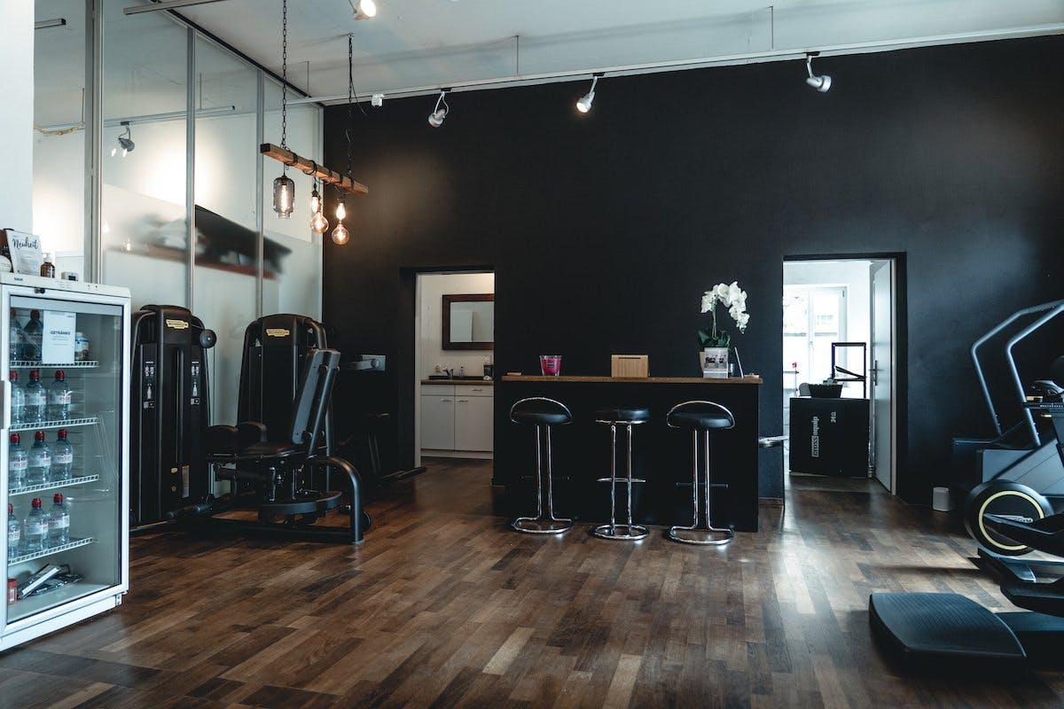 Bei den Experten von saphiraz in Feldmeilen bist du besten Händen und wirst beim Training optimal begleitet.