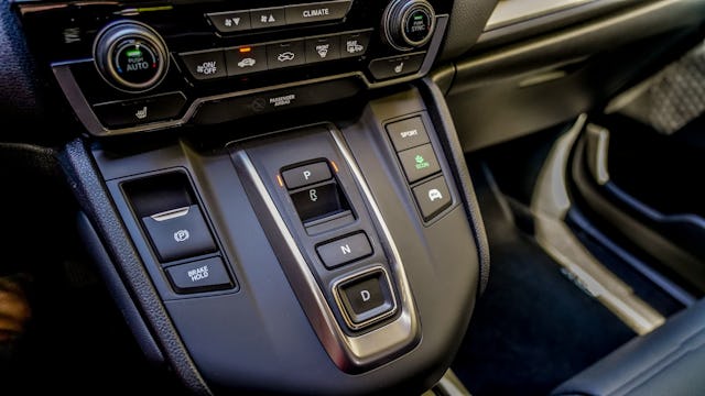 Der Honda CR-V e:HEV ist serienmässig mit einer Automatik ausgestattet.