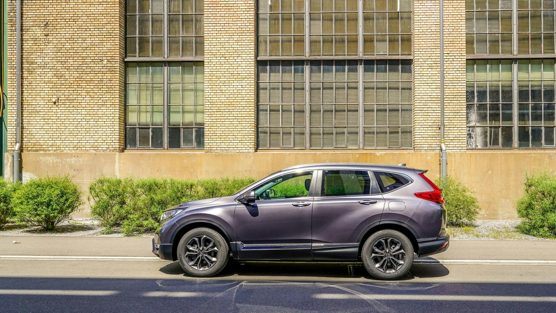 Kompakte Aussenmasse, innen viel Raum: Fünf Personen finden bequem Platz.