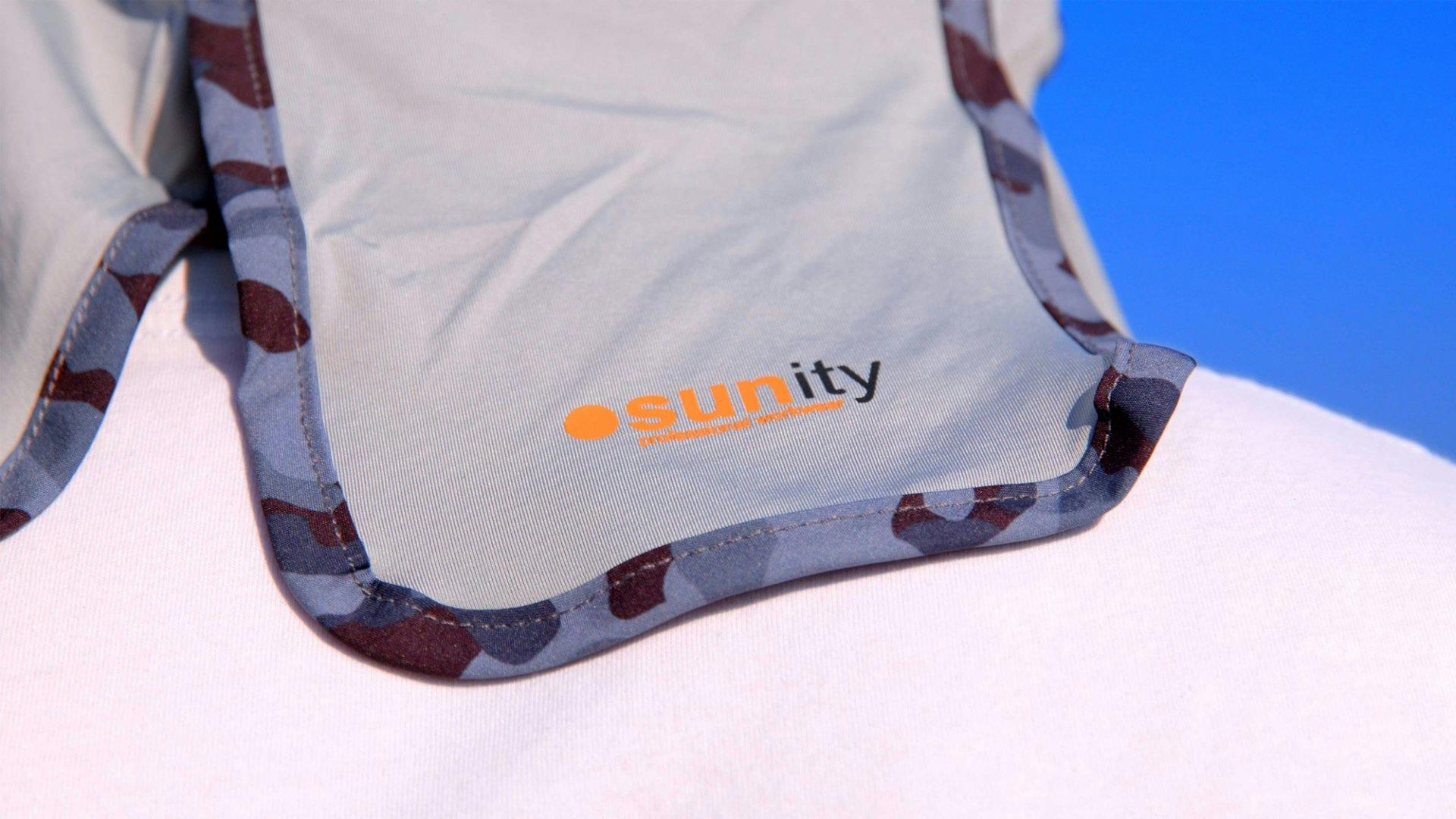 Optimaler Schutz der Ohren und des Nackens, inklusive Lüftungsschlitze für eine angenehme Belüftung.