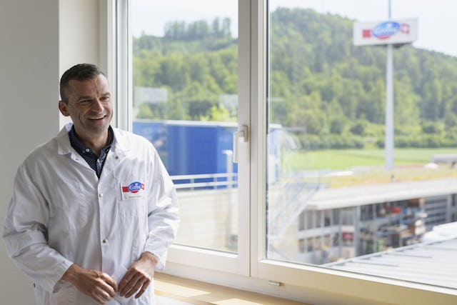 Bernhard Brönnimann, responsable du site de Suhr (AG).