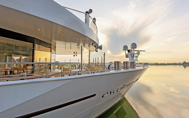 Leinen los! Die ersten Flussschiffe sind wieder unterwegs Leinen los! Die ersten Flussschiffe sind wieder unterwegs