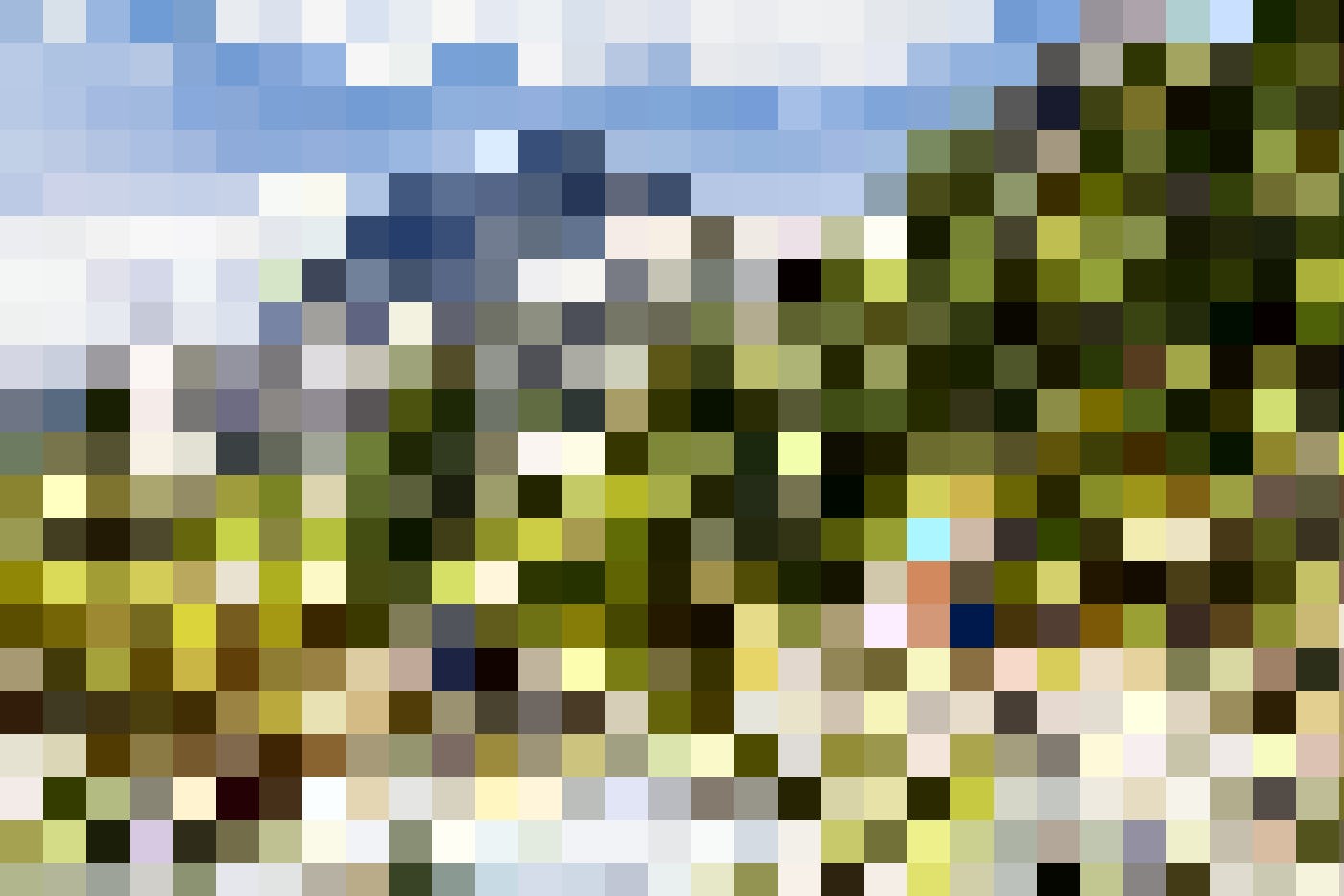 Blick auf das 
gewaltige Felsmassiv des Monte Rotondo, den zweithöchsten Gipfel Korsikas.