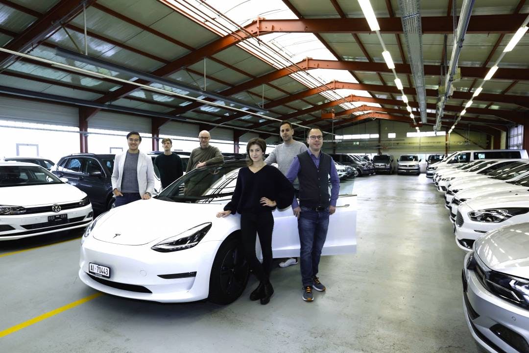 L'abonnement voiture pour un véhicule neuf est disponible à un prix mensuel fixe. Il suffit de sélectionner la voiture en ligne. Ensuite l'application...