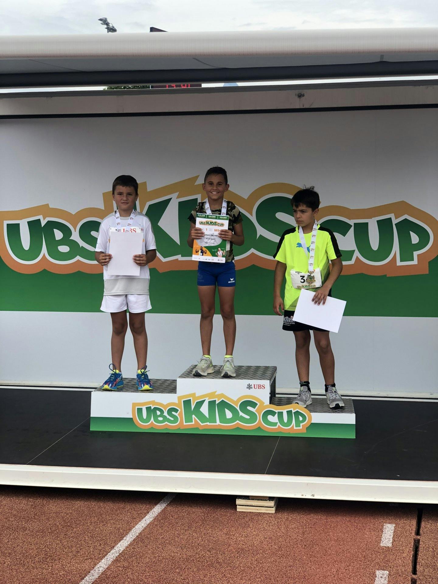 Ha vinto: Moreno è felice della sua vittoria nella selezione locale.