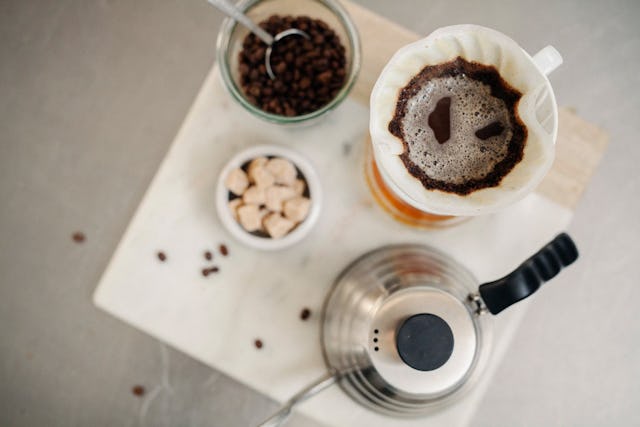 Auch Filterkaffee und Zubehör sind bei About Coffee erhältlich.