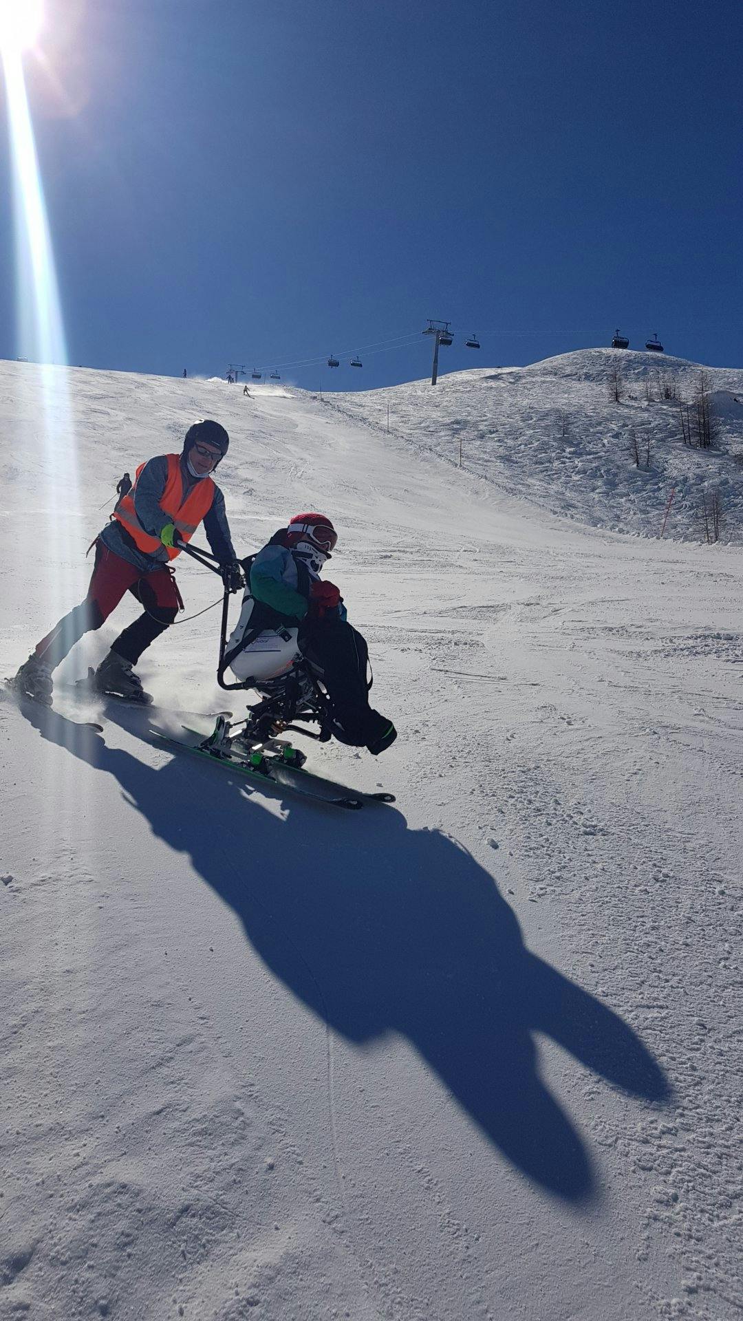 Wir setzen mit unserem Bild ein Zeichen für einen offenen Umgang mit der Diagnose unseres Sohnes Mattia – Muskeldystrophie Typ Duchenne.